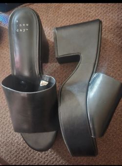 Platform shoes