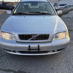 03 volvo S40
