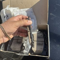 Break Pads 370