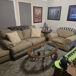 Couch Ashley Furniture 