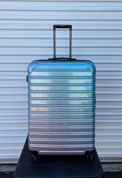 27” hardside spinner suitcase.