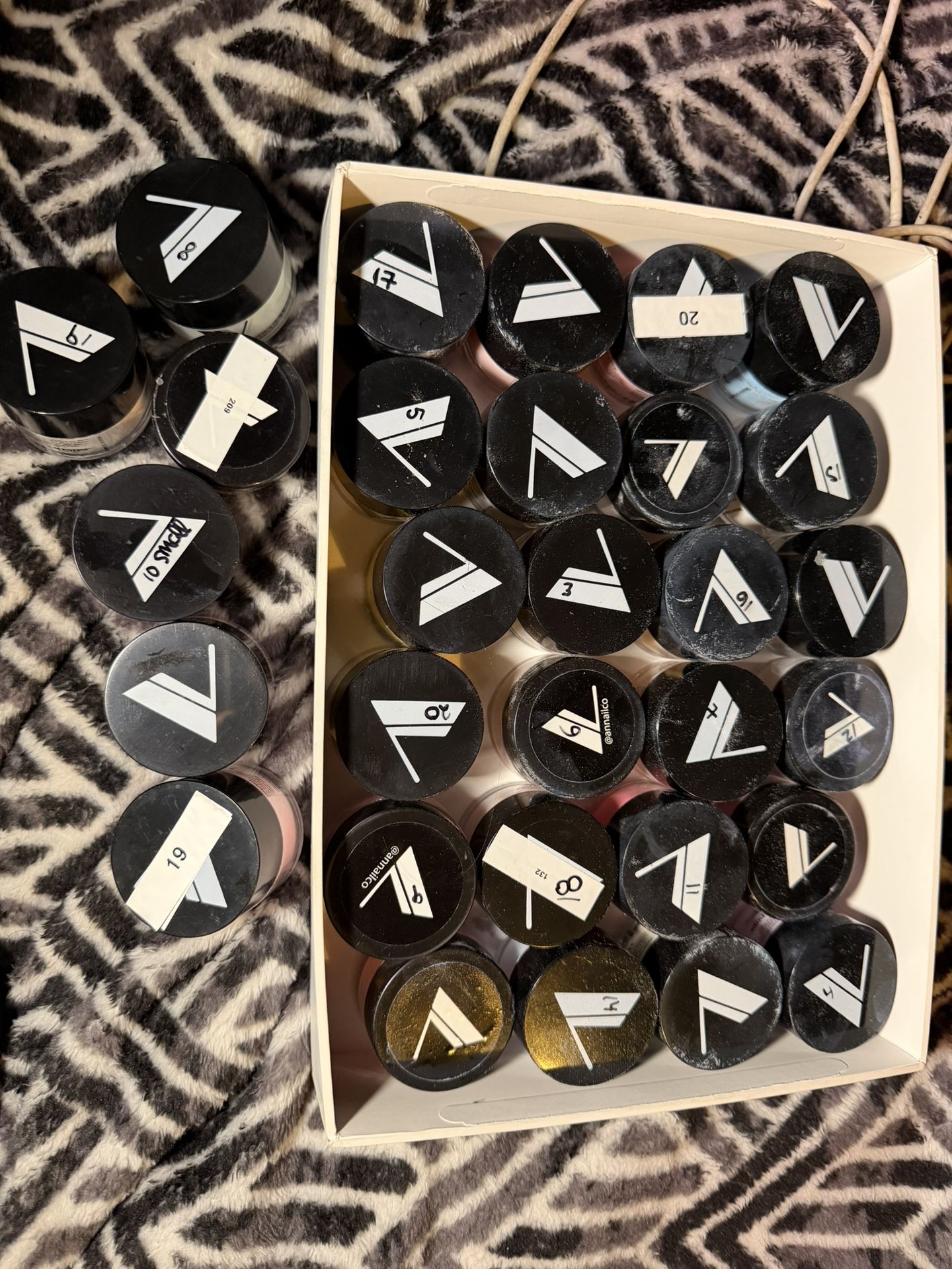 Valentino Acrylic Pigment