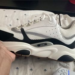 Dior B22 Authentic Size 10 *offer Only Up Until Tmr*
