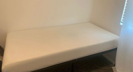 Twin mattress and metal frame