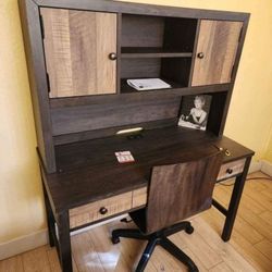 7 Piece Bedroom Set With Desk