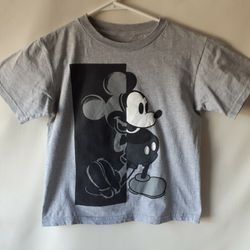 Mickey Mouse boys gray short sleeve graphic t-shirts size XS