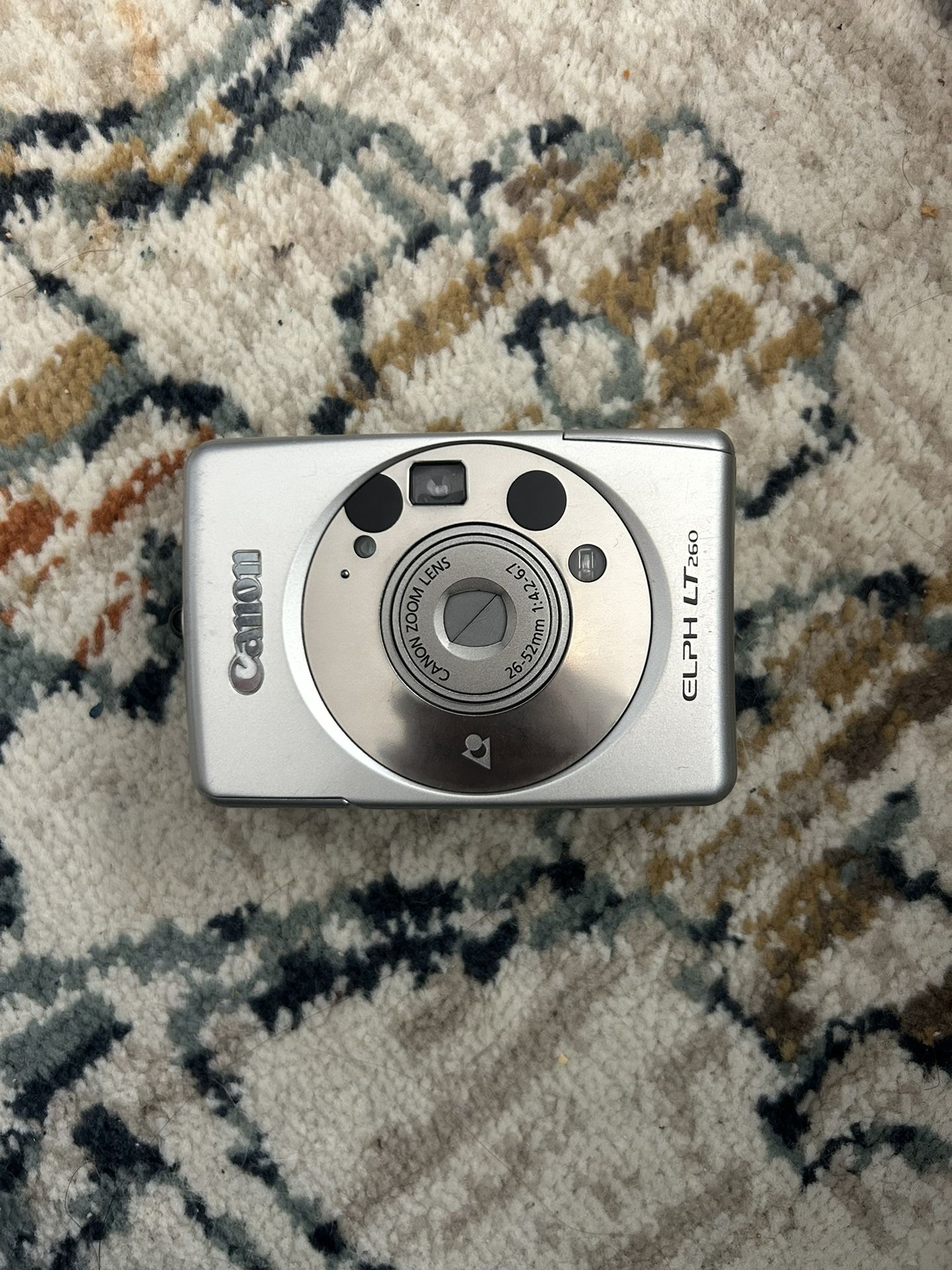 canon ELPH LT260