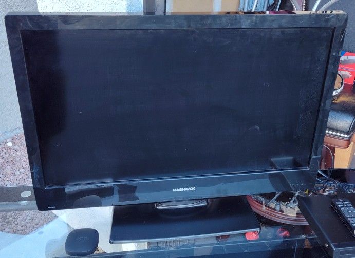 32-inch class LCD HDTV with a built-in DVD player