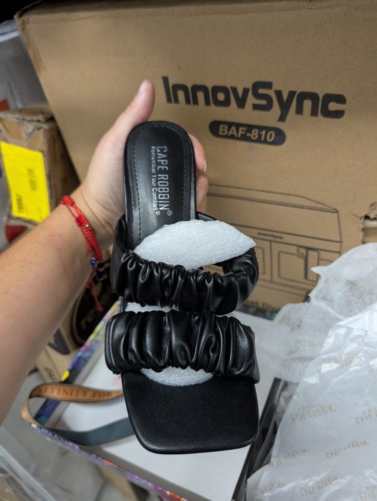 Black High Heel Shoes Size 7