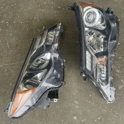 13-14-15 Toyota RAV4 Headlights OEM Used Good Condition 