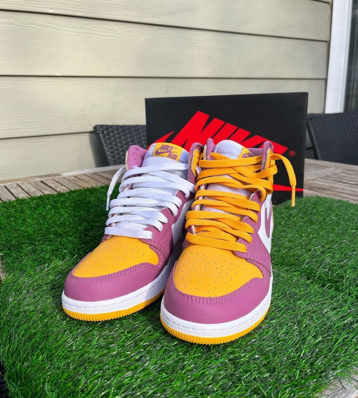 Jordan 1 OG Brotherhood