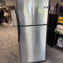 Refrigerator/ Freezer