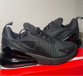 NEW!!Nike Air Max 270 (GS) Shoes Triple Black-Size 5 Youth/6.5 Women