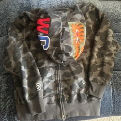BAPE Color Camo Shark Hoodie Size XL $250