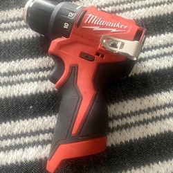 Milwaukee M12 12 V Lithium Ion Subcompact Brushless Cordless Drill Driver TOOL ONLY 