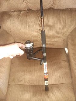 8 Ft. Ugly Stick Combo