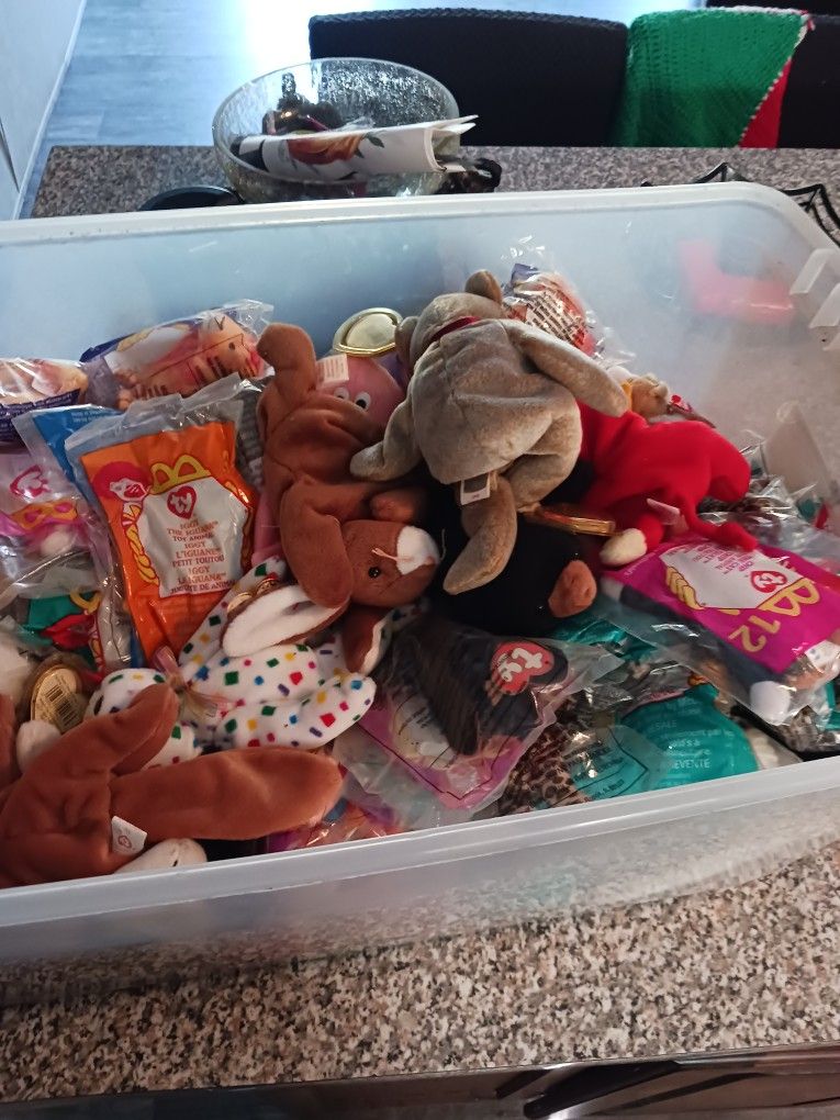 Lot Of Beanie Babies 