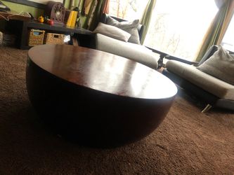 Beautiful round table about 4 feet