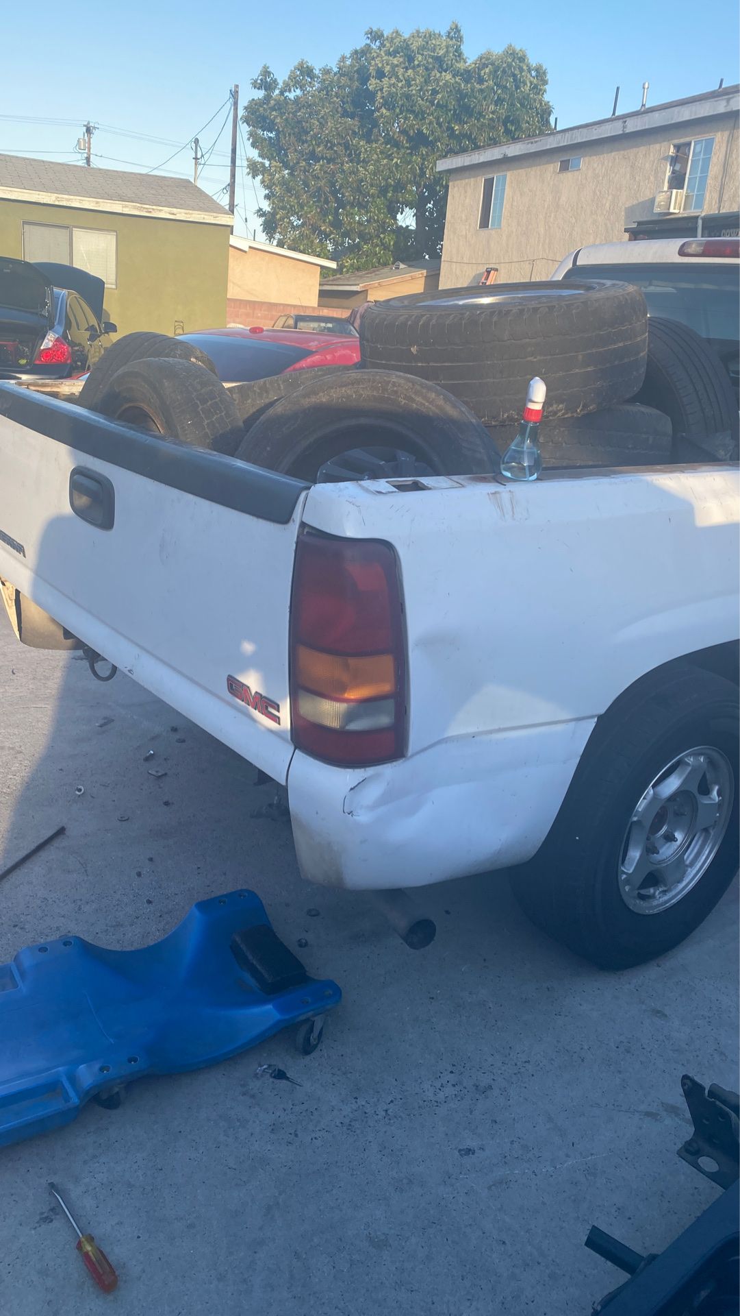 99 GMC Sierra parting out