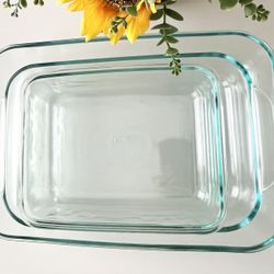 Pyrex Glass Bakeware Set