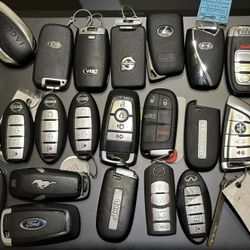 Car key fobs Porsche key Mercedes benz key fob Bmw key fob Toyota key fob Infiniti key fob Dodge key fob Audi key Bmw key Lexus key  Range Rover key  
