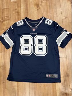 Ceedee Lamb jersey
