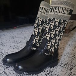 Size 7 Boots 