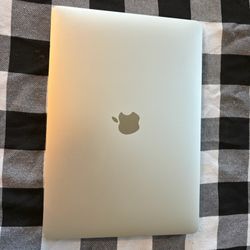 Apple MacBook Air (2020)