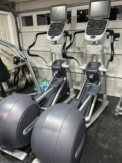 Precor EFX 833 Elliptical 