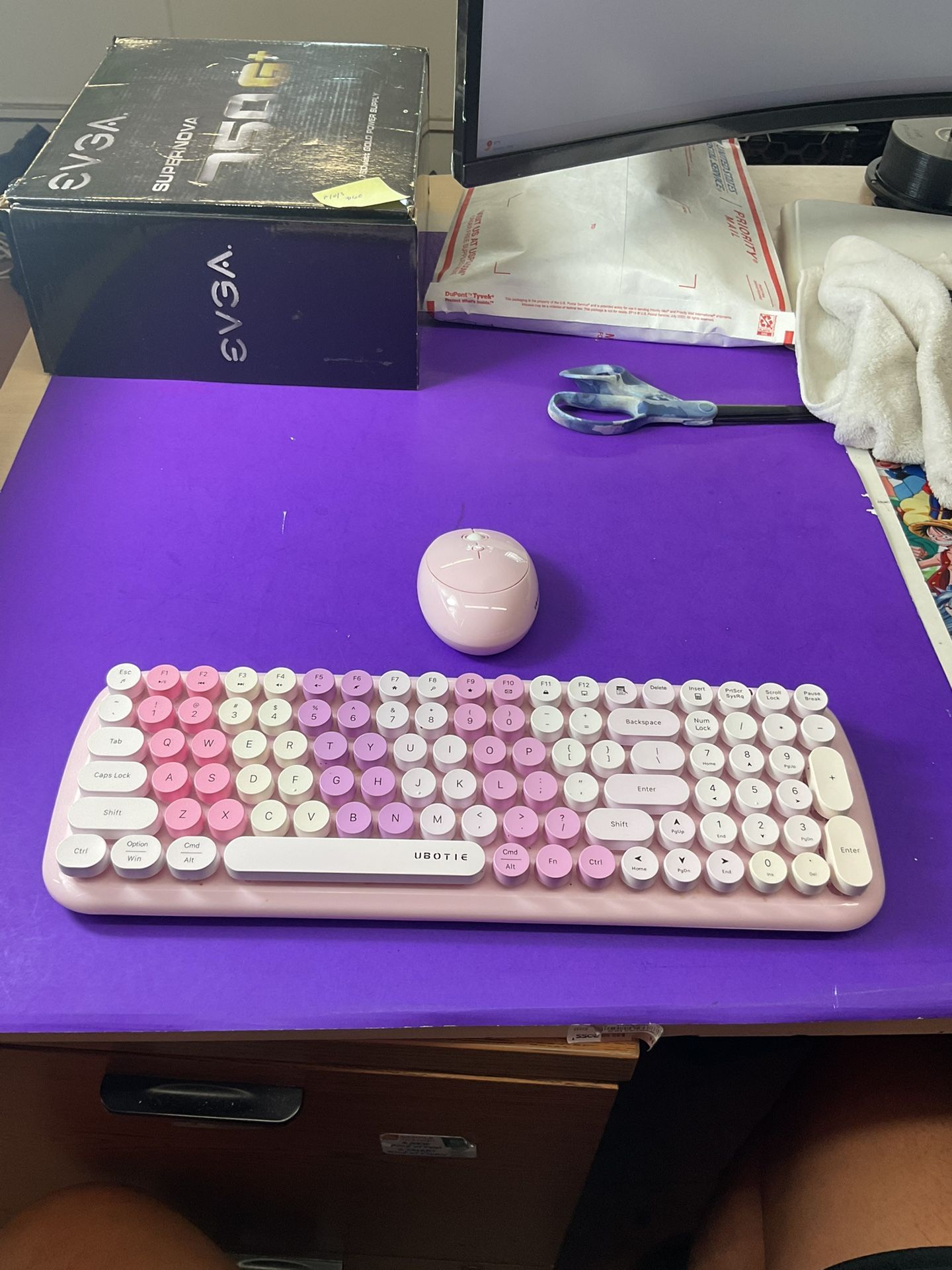 UBOTIE Wireless Keyboard and Mouse Set Pink Purple Retro Typewriter Style – Cute Aesthetic 