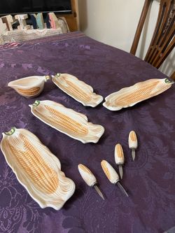 Vintage corn on the cob set