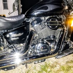 2005 Honda Shadow 1100