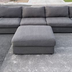 Large Six Piece Modular Sectional Couch Sofa ( Delivery Available)