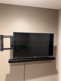 Samsung TV 55 “ with soundbar
