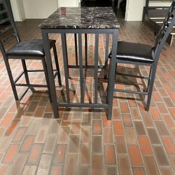 New Bar Height Table With 2 Chairs 