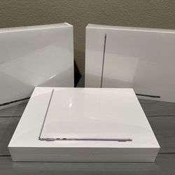 New Sealed Apple MacBook Air M2 Silver Space Gray 8gb Ram 256gb AppleCare 