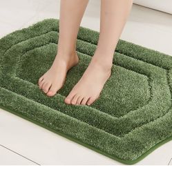 Extra Thick Bathroom Rug 