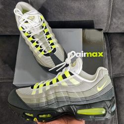 Air Max 95 Neon 7W $250