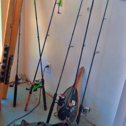 Fishing Poles & Ugly Stick Fishing Bag With Storage 