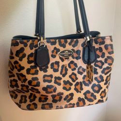 Coach Medium Leopard Tote With Gold Tag 