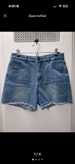 High Waist Blue Denim Frayed Hem Shorts