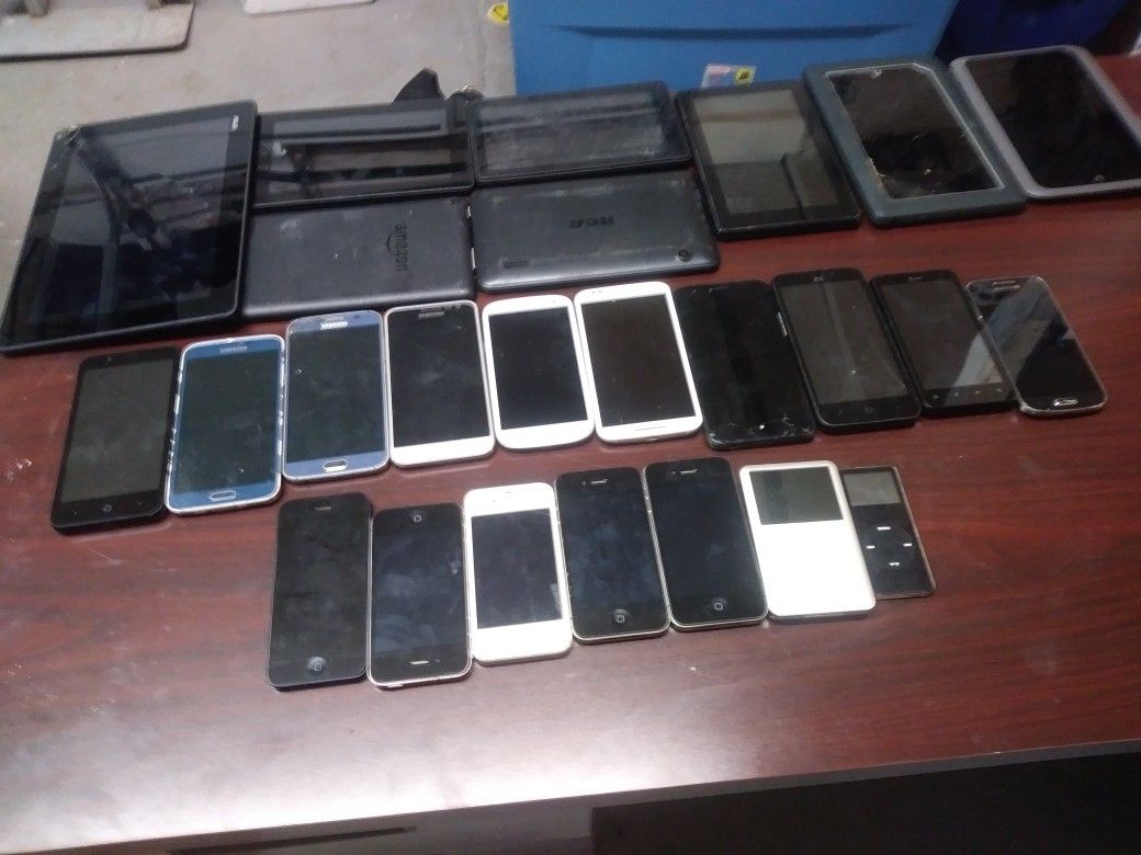 Multiple working & non working iphones galaxies lg samsung etc phones & tablets