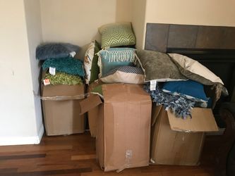 Throw pillows Almuedas de sillon