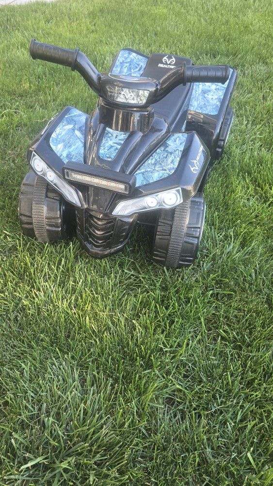 Realtree 6v Car