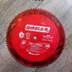 Diablo 10in. x 80-Tooth Ultra Finish Saw Blade for Wood