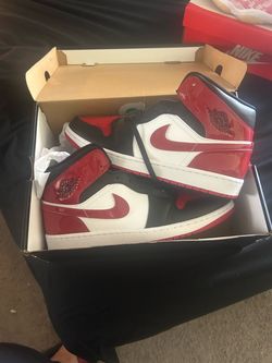 Men Jordan mid 1