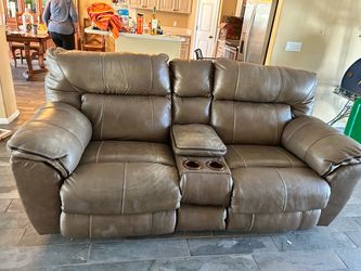 leather recliner sofa and chair