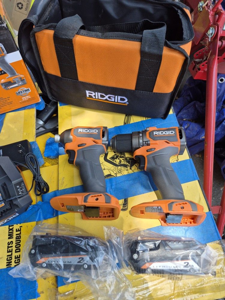 RIDGID 18V SubCompact Brushless 2-Tool Combo Kit with Drill/Driver, Impact Driver