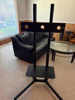 Vivo Mobile TV Stand