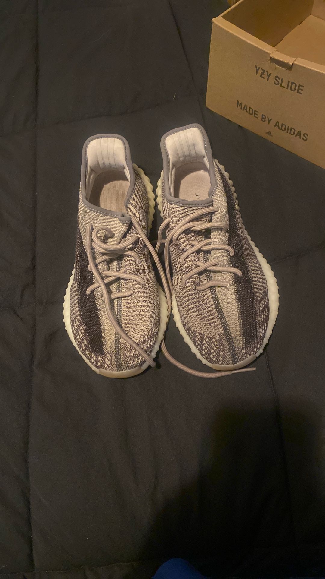yeezy boost 350 zyan color way size 9.5 men